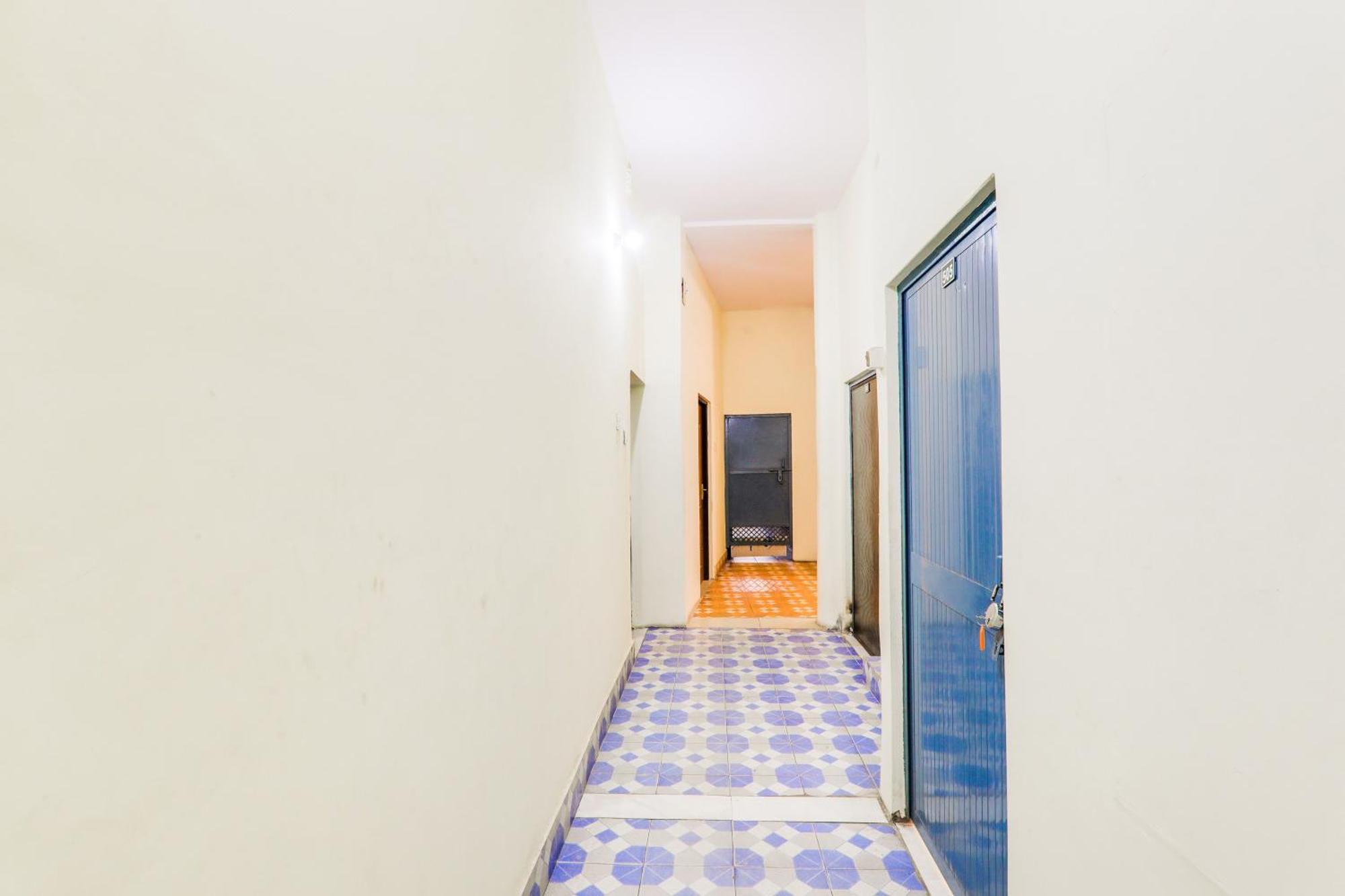 Hotel O Shree Hotel Mriduni Varanasi Exterior photo