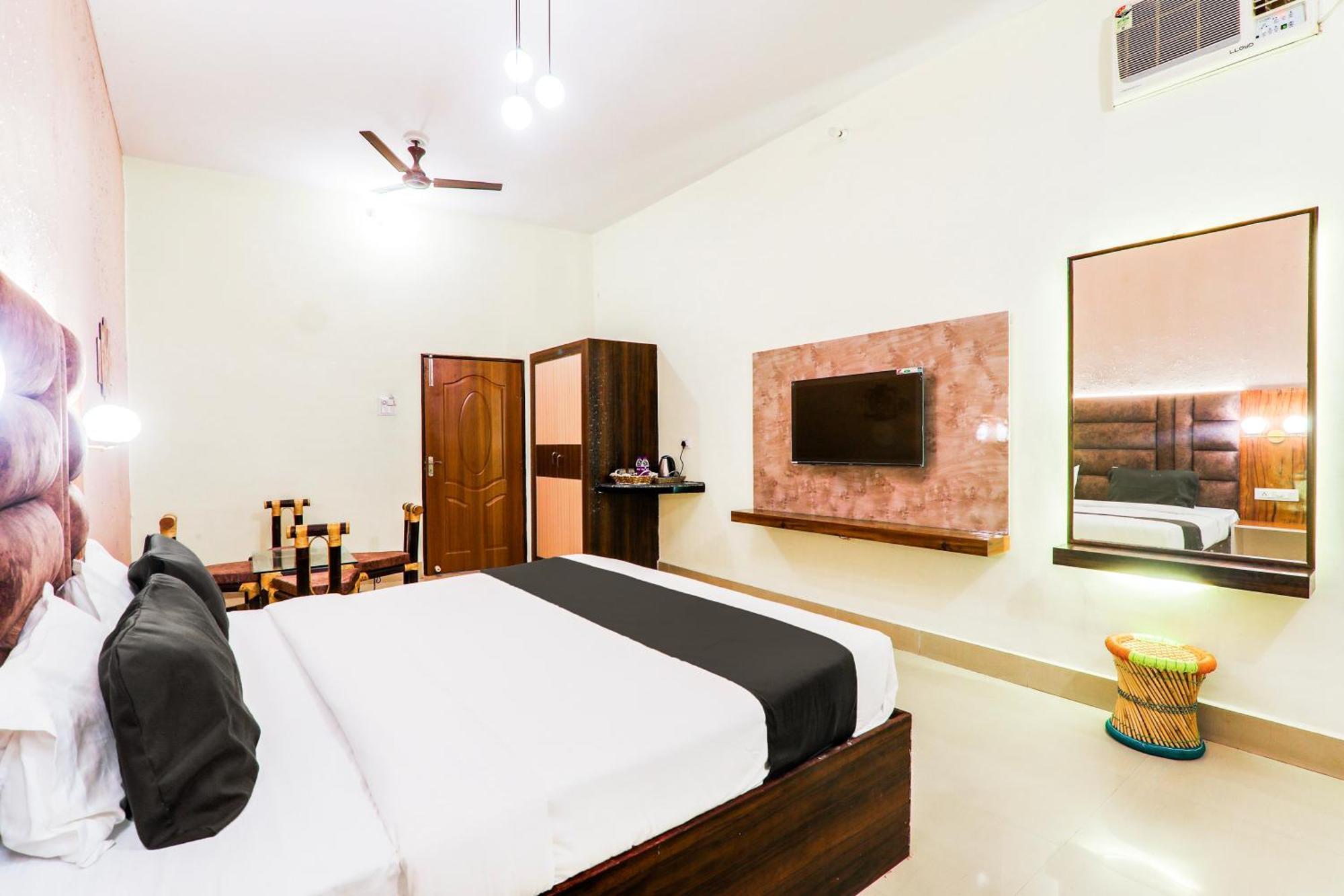 Hotel O Shree Hotel Mriduni Varanasi Exterior photo